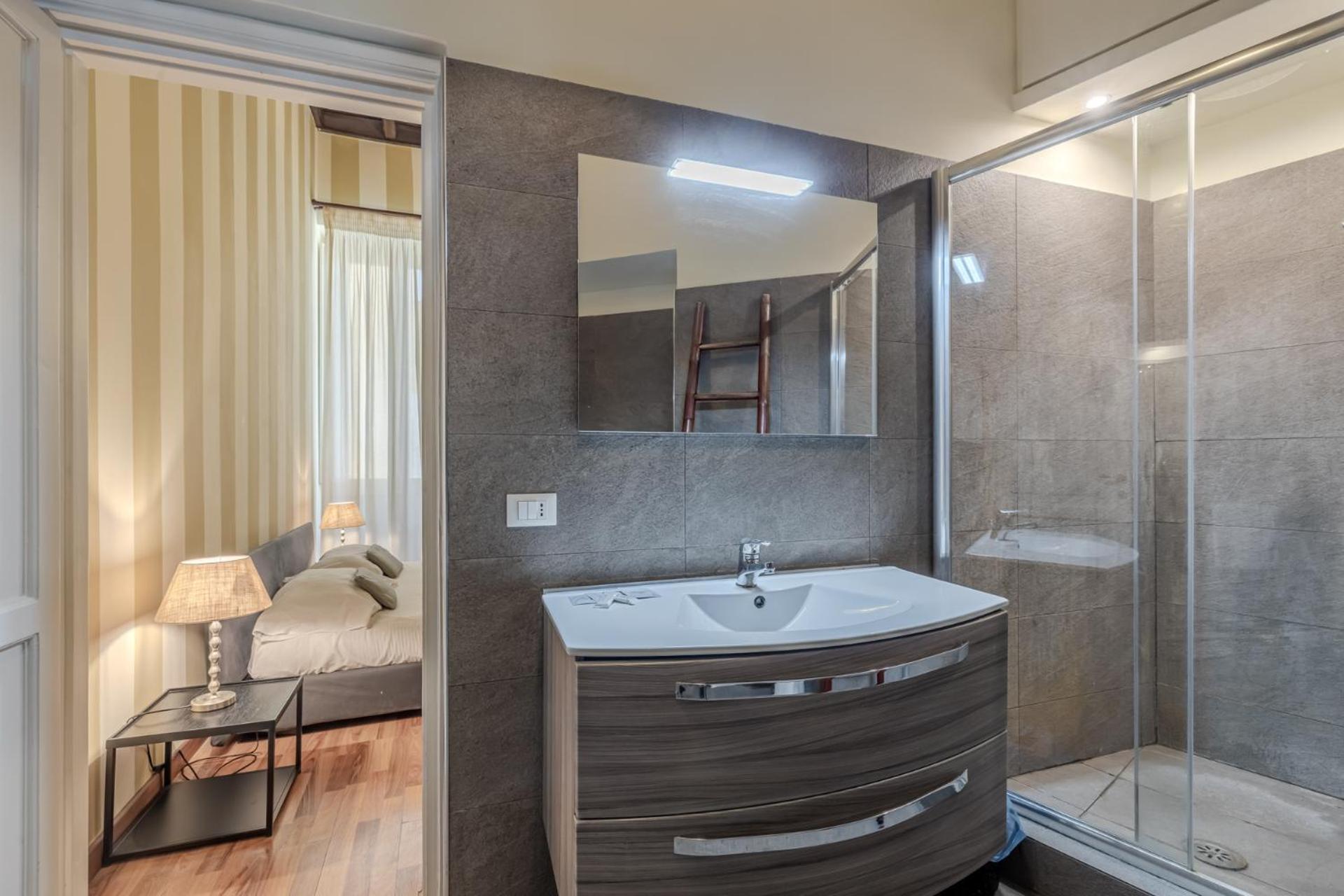 Apartment Trevi Vicolo Scanderbeg *