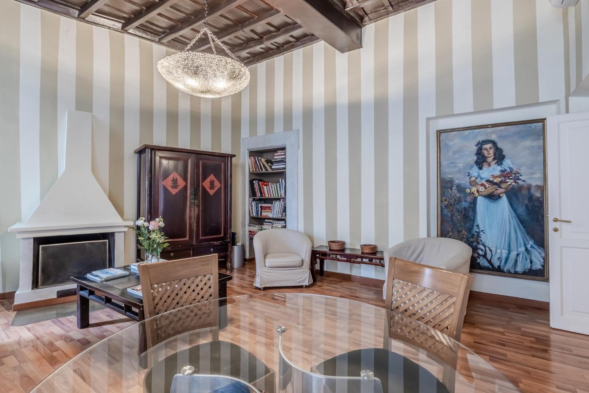 Trevi Vicolo Scanderbeg * Rom